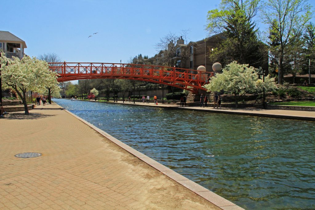 https://www.istockphoto.com/photo/central-canal-in-downtown-indianapolis-indiana-gm1473279449-503447339#