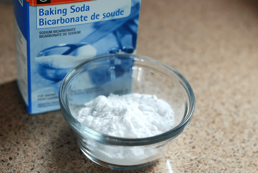 Vinegar and Baking Soda – Silver